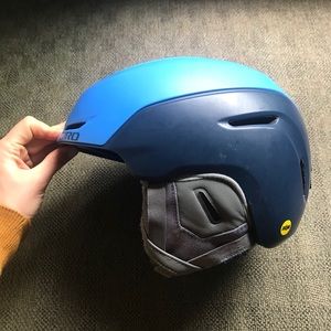 Giro Avera MIPS Ski Helmet Medium